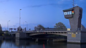 broen-copy-topaz-adjust-smooth-800px