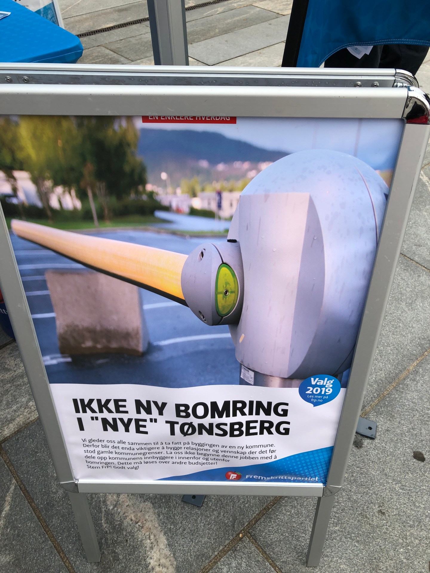 Årets frekkeste valgplakat? | Lars Egelands blogg